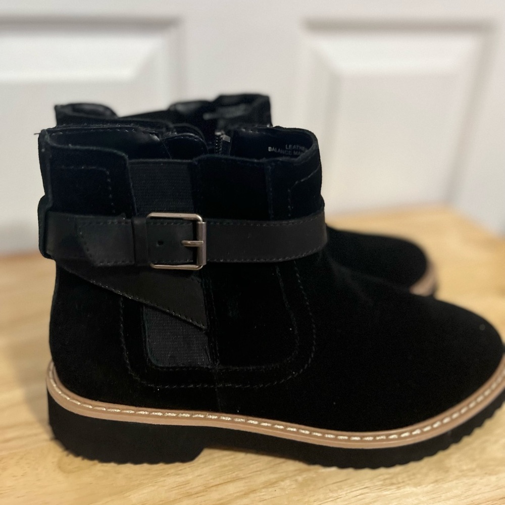 Women’s shoe